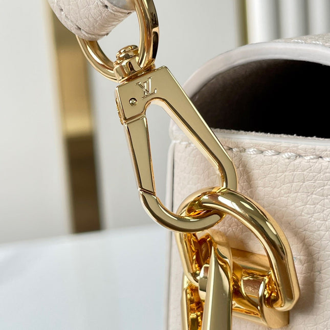 SOFT TWIST 27 IN WHITE CALFSKIN GOLD LOGO