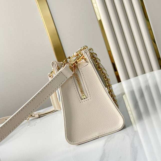 ONTHEGO 25 IN CREAM BLUE CALFSKIN GOLD HARDWARE