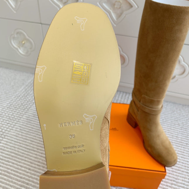 HM 25S TALL BOOTS 50 MM IN BROWN SUEDE WITH GOLD HARDWARE