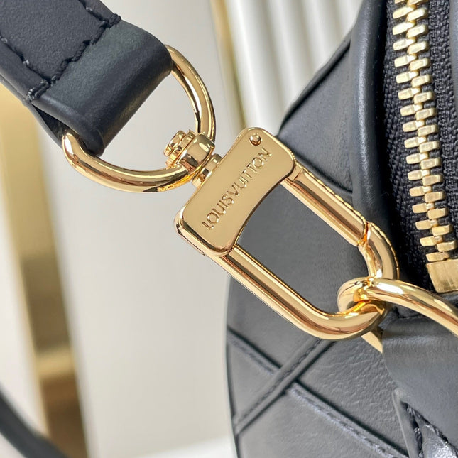 SPEEDY BANDOULIÈRE 25 WITH CRISS CROSS PATTERN IN BLACK LAMBSKIN