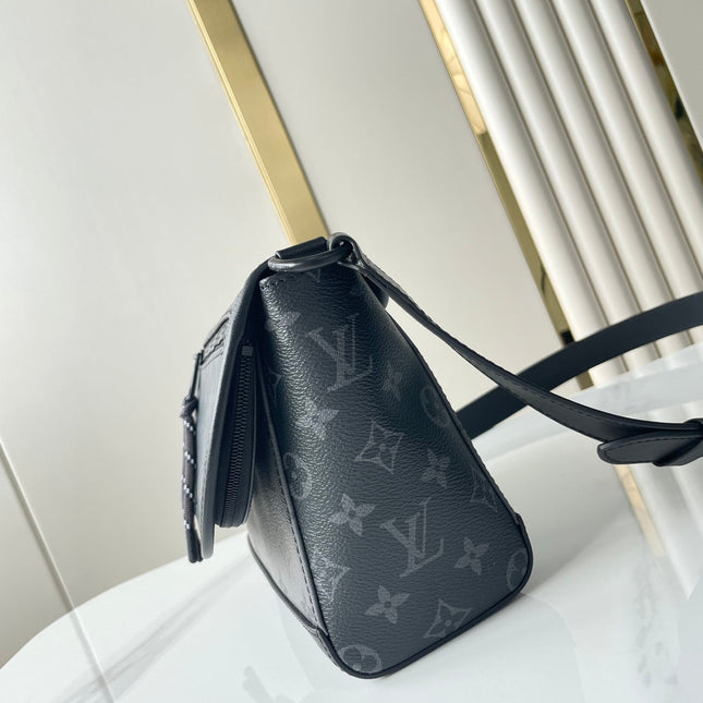 PULSE MESSENGER 26 IN GUN METAL MONOGRAM ECLIPSE COATED CANVAS