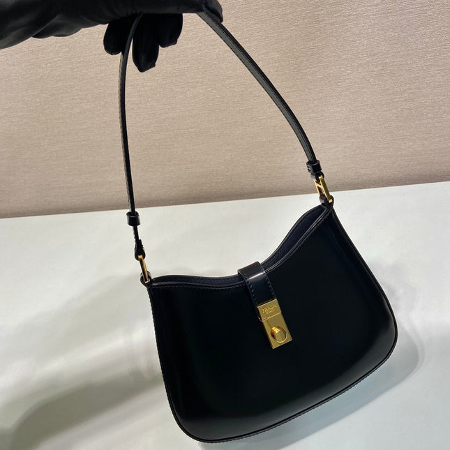 CLEO SHOULDER BAG 22 IN BLACK BRUSHED LAMBSKIN WITH CLASP CLOSURE