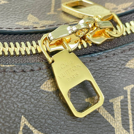 SLOUCHY MM 40 IN BROWN MONOGRAM CANVAS
