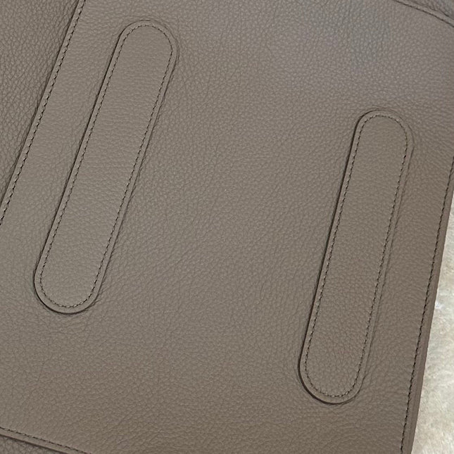 BALE HOBO EXTRA LARGE 40 BAG IN MEDIUM BROWN CALFSKIN