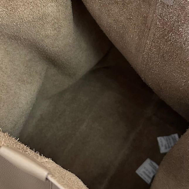 BALE HOBO EXTRA LARGE 40 BAG IN MEDIUM BROWN CALFSKIN