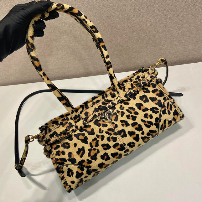 TOP HANDLE BAG 32 IN LEOPARD PRINT LEATHER