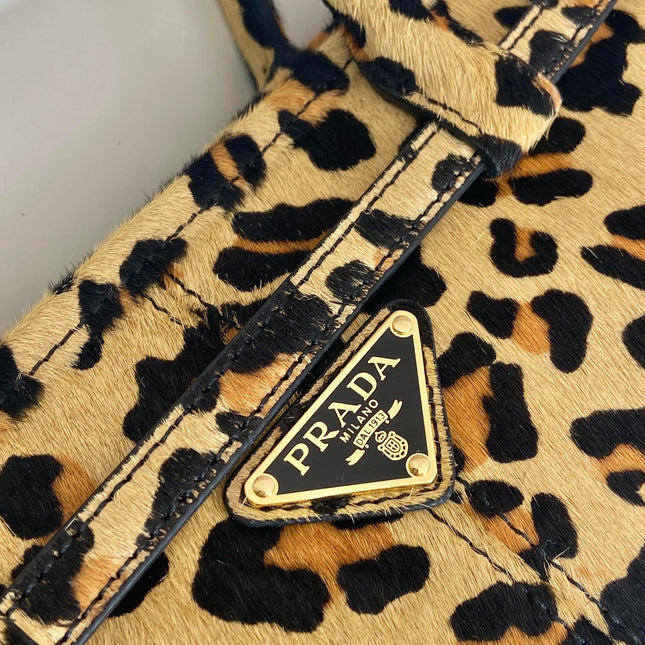 TOP HANDLE BAG 32 IN LEOPARD PRINT LEATHER