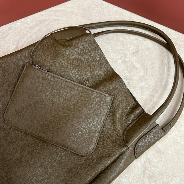 BALE HOBO EXTRA LARGE 40 BAG IN MOCHA BROWN CALFSKIN