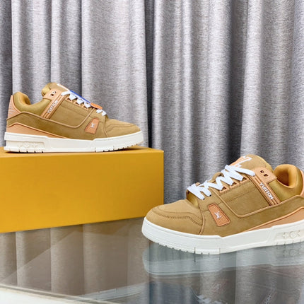 LV MAXI TRAINER IN CIDER BROWN SUEDE