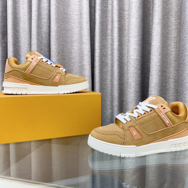 LV MAXI TRAINER IN CIDER BROWN SUEDE