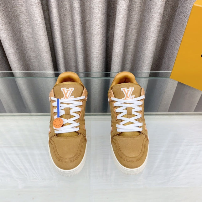LV MAXI TRAINER IN CIDER BROWN SUEDE