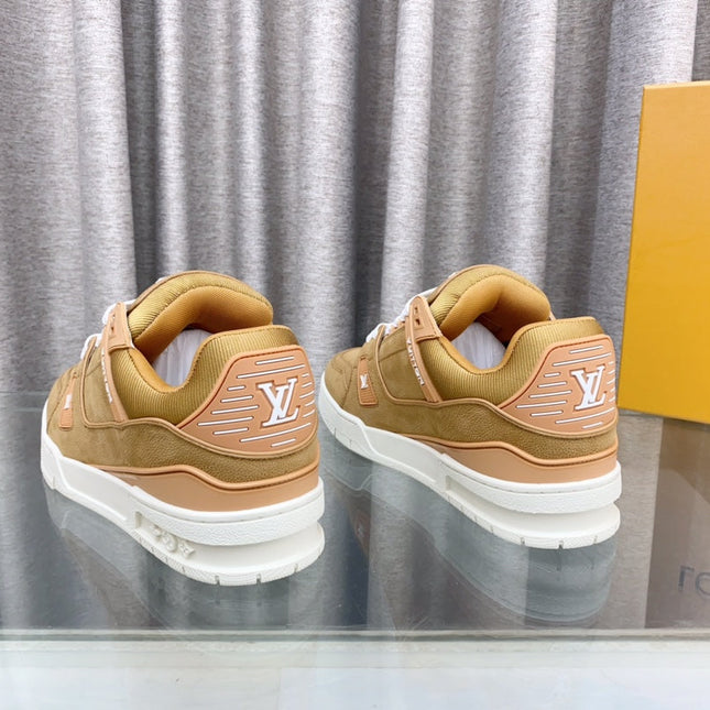 LV MAXI TRAINER IN CIDER BROWN SUEDE