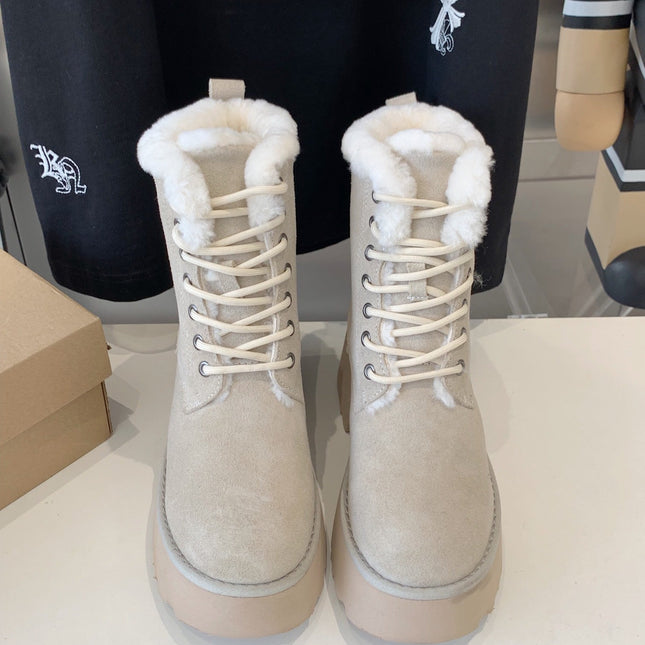 ANKLE BOOTS IN PASTEL GRAY SUEDE AND LAMB WOOL