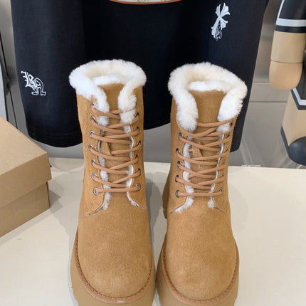 ANKLE BOOTS IN PEANUT BROWN SUEDE AND LAMB WOOL