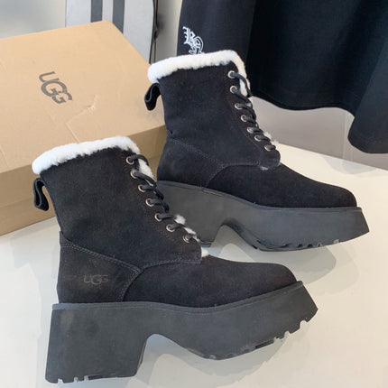 ANKLE BOOTS IN BLACK SUEDE AND LAMB WOOL