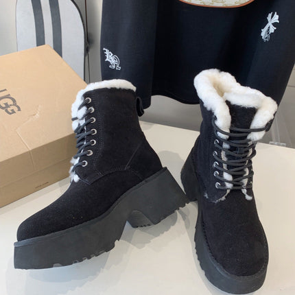 ANKLE BOOTS IN BLACK SUEDE AND LAMB WOOL