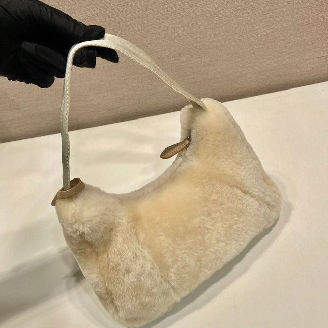 HOBO BAG 23 IN BEIGE RABBIT FUR