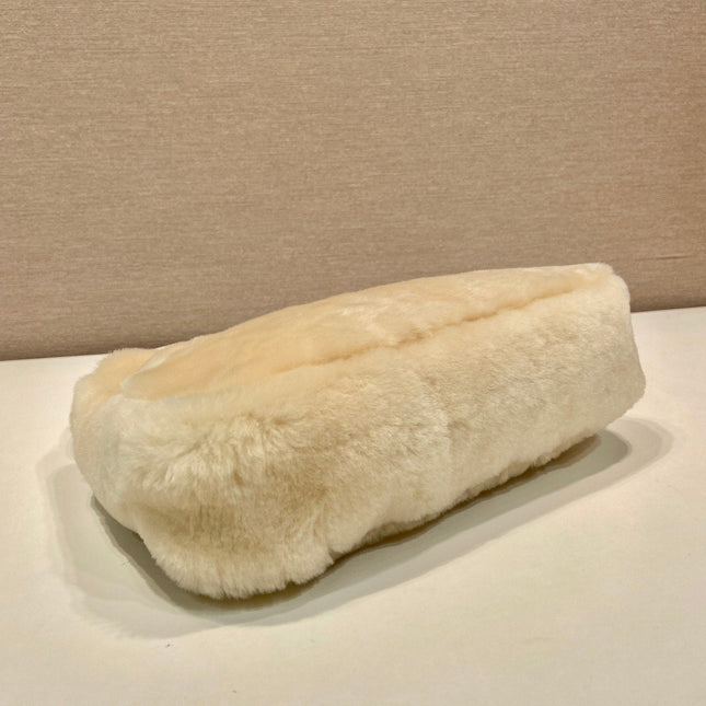 HOBO BAG 23 IN BEIGE RABBIT FUR