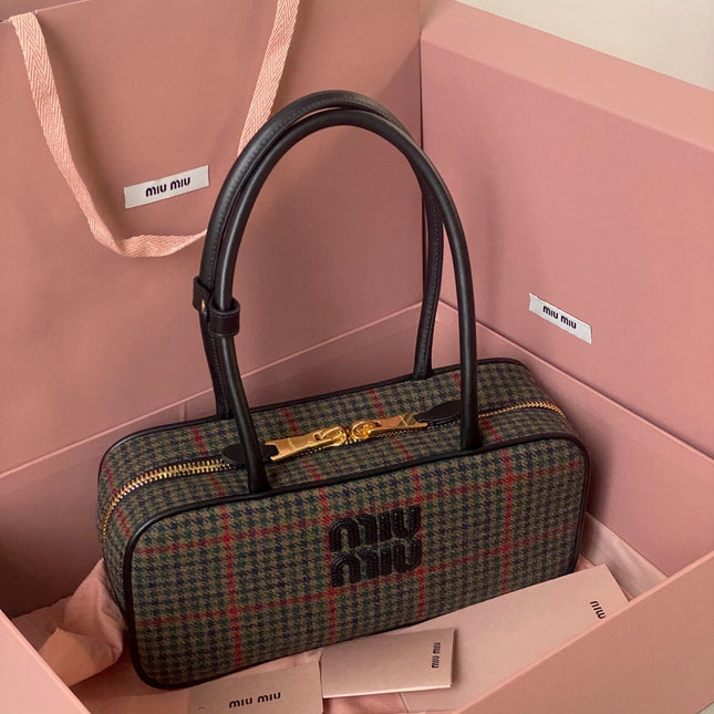 BEAU TOP HANDLE BAG 27 IN LODEN GREEN TARTAN AND BLACK LEATHER TRIM