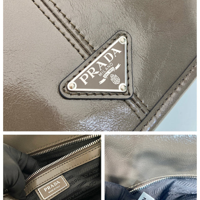 MESSENGER BAG 30 IN TROUT GRAY SOFT AND SHINY CALFSKIN