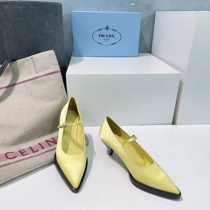 POINTED TOE MEDIUM HEEL PUMPS IN YELLOW SILK