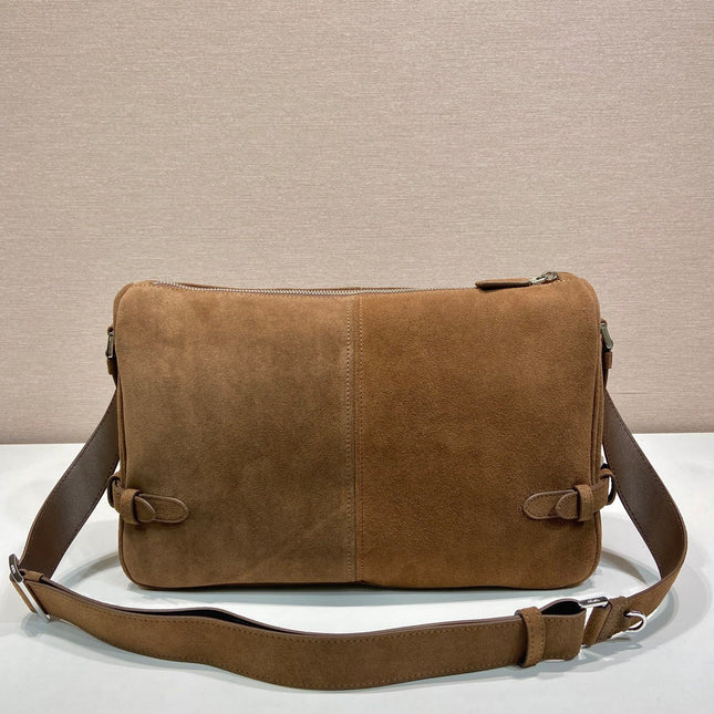 HOBO BAG 35 IN GINGERBREAD SUEDE SILVER LOGO