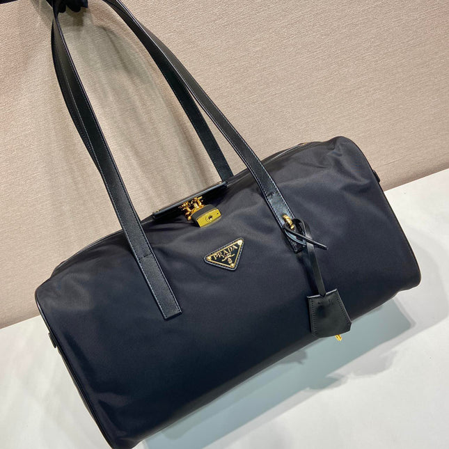 TRAVEL BAG 40 IN BLACK WATERPROOF FABRIC GOLD PADLOCK