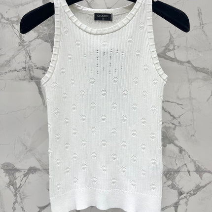 CC White Knitted Fabric Vest