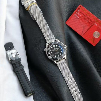 SEAMASTER DIVER 300M SILVER CASE AND BLACK DIAL WITH BRUSHED MESH BRACELET WITH CLASP