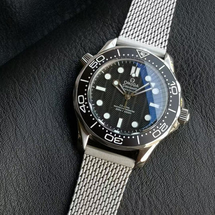 SEAMASTER DIVER 300M SILVER CASE AND BLACK DIAL WITH BRUSHED MESH BRACELET WITH CLASP