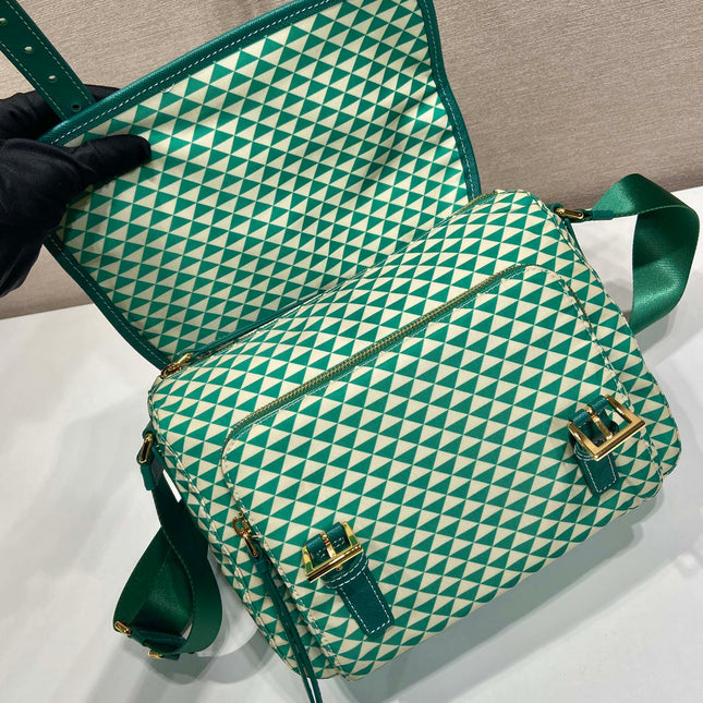 MESSENGER BAG 25 IN FOREST GREEN MIX CREAM TRIANGLE PATTERN EMBROIDERED FABRIC