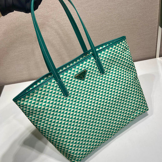 TOTE BAG 33 IN FOREST GREEN MIX CREAM TRIANGLE PATTERN EMBROIDERED FABRIC