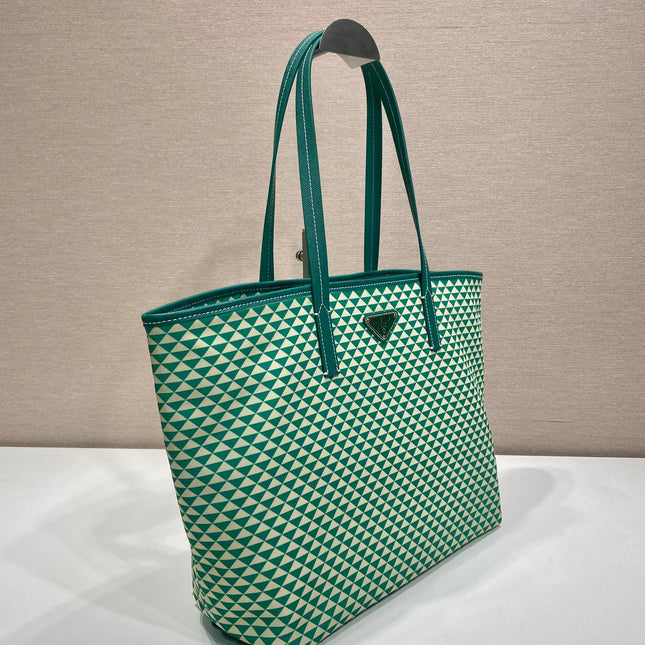 TOTE BAG 33 IN FOREST GREEN MIX CREAM TRIANGLE PATTERN EMBROIDERED FABRIC