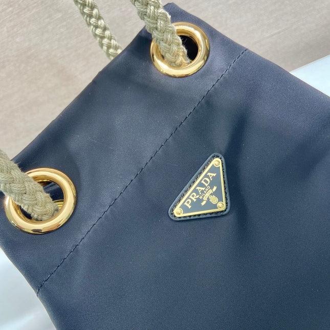 BUCKET BAG 28 IN BLACK RE-NYLON GOLD LOGO