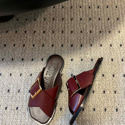 PETAL BELT FLAT SANDAL IN SANGRIA RED CALFSKIN