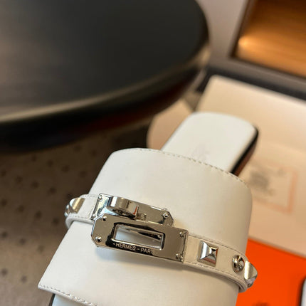 GIULIA FLAT SANDAL IN WHITE CALFSKIN