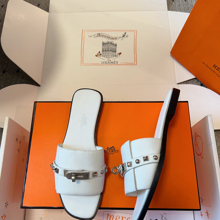 GIULIA FLAT SANDAL IN WHITE CALFSKIN