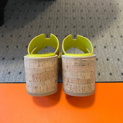 EZE SANDAL 85 MM IN NEON YELLOW CALFSKIN