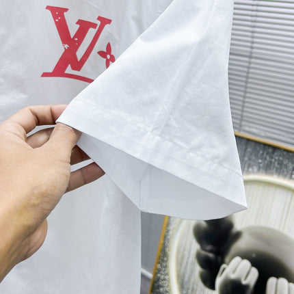 LV SHORT-SLEEVED SHIRT IN WHITE COTTON PINK LOGO 238814