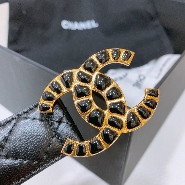 DOUBLE C 30MM IN BLACK QUILTED CALFSKIN INTERWOVEN BUCKLE EMBOSSED BLACK STONE