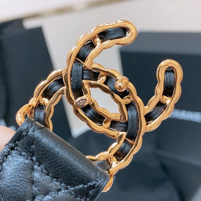 DOUBLE C 30MM IN BLACK QUILTED CALFSKIN INTERWOVEN GOLD CHAIN BUCKLE