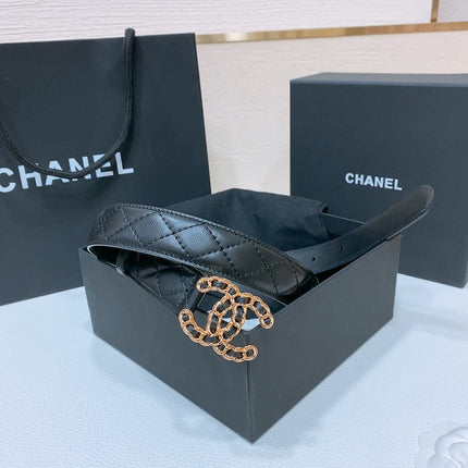 DOUBLE C 30MM IN BLACK QUILTED CALFSKIN INTERWOVEN GOLD CHAIN BUCKLE