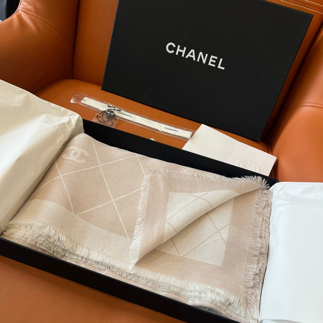 CHANEL 25S SCARF 140 IN WOOL SILK 700809