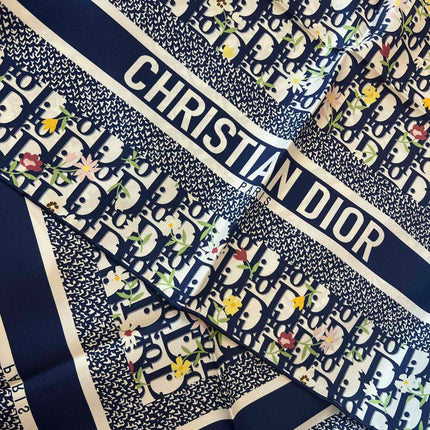 DIOR SCARF 90 CM IN SILK 600340