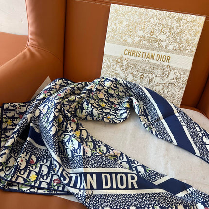 DIOR SCARF 90 CM IN SILK 600340