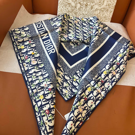 DIOR SCARF 90 CM IN SILK 600340