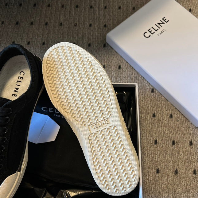 TRAINER LOW LACE-UP SNEAKER IN BLACK CANVAS