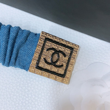 DOUBLE C ELASTIC BELT 30MM IN BLUE DENIM SQUARE GOLD BUCKLE BLACK LOGO