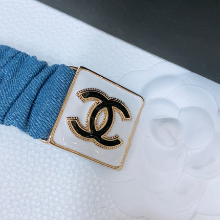 ELASTIC BELT 30MM IN BLUE DENIM WITH SQUARE BUCKLE EMBOSSED LOGO