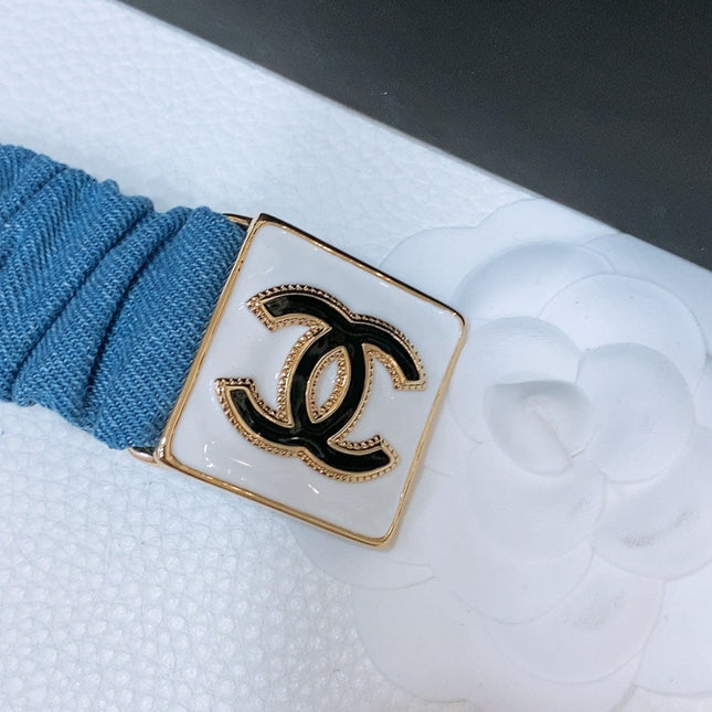 ELASTIC BELT 30MM IN BLUE DENIM WITH SQUARE BUCKLE EMBOSSED LOGO